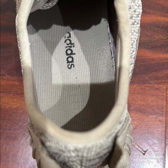 Adidas Yeezy Boost 350 Gray Knit Sneakers Men’s Size 7 main image 4